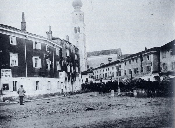 romans-mastello-giallo